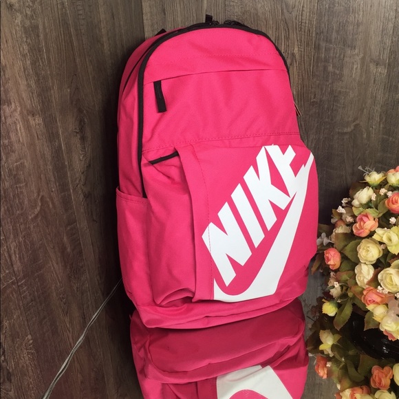 nike backpack 25l